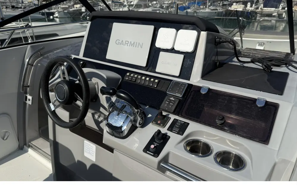 slider 9 Jeanneau Cap Camarat 10.5 WA