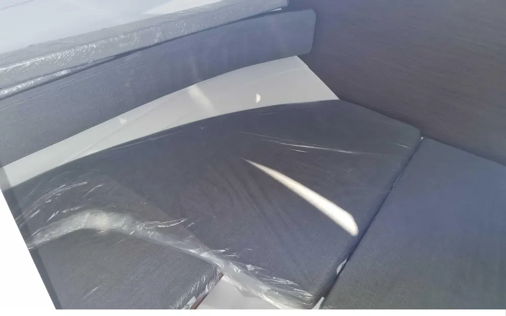 slider 11 Beneteau Antares 8 OB V2