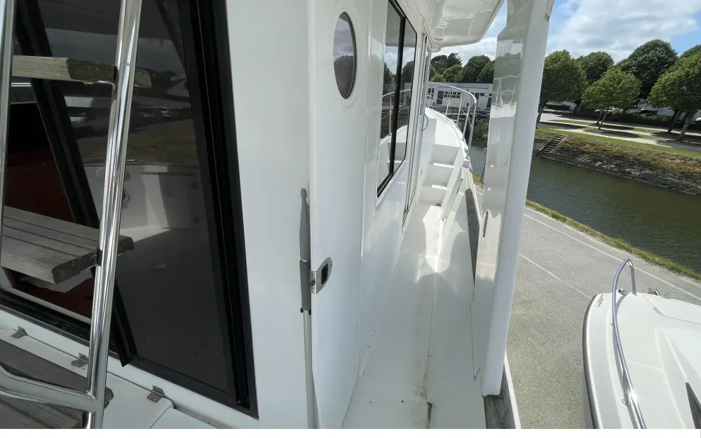 slider 5 Beneteau Swift Trawler 34