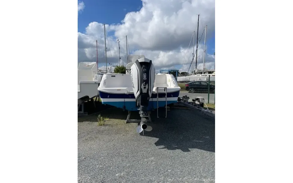 slider 0 Wellcraft Fisherman 232