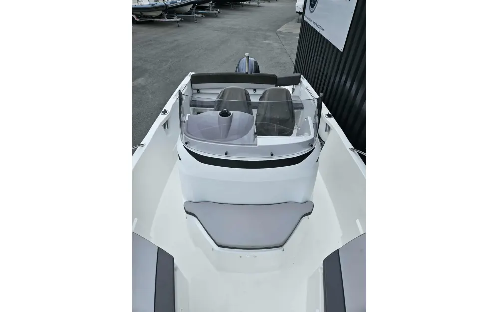 slider 7 Jeanneau Cap Camarat 6.5 CC Serie 2