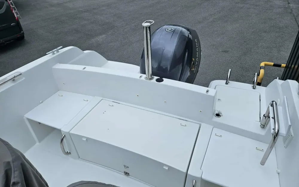 slider 8 Jeanneau Cap Camarat 6.5 CC Serie 2