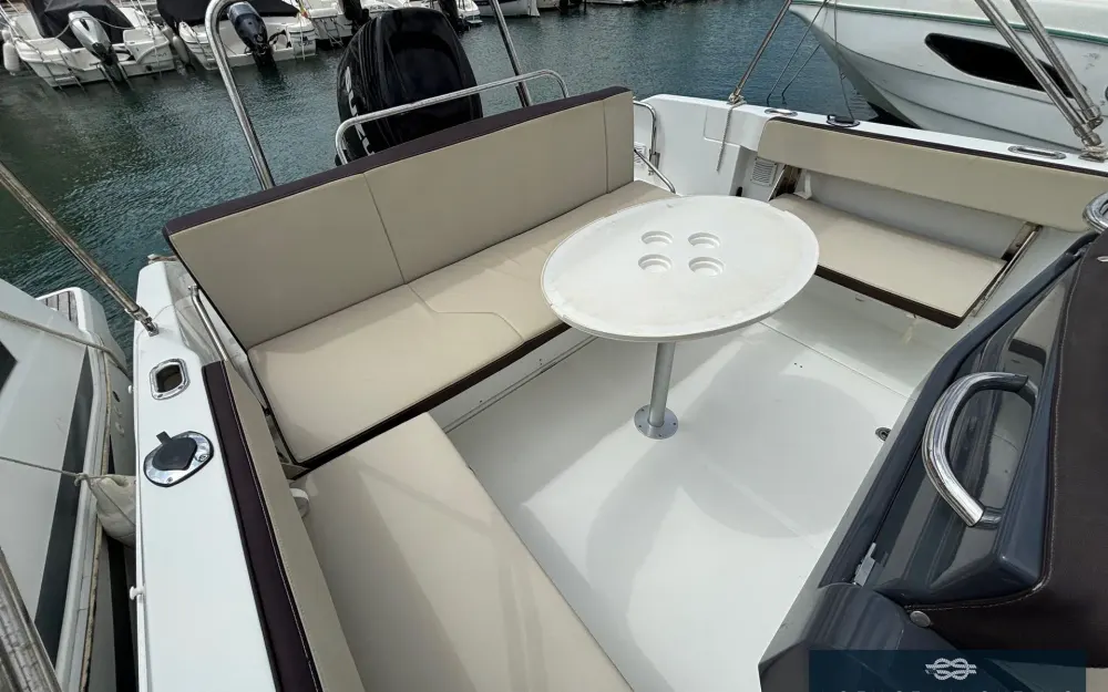 slider 6 Beneteau Flyer 7 SUNdeck