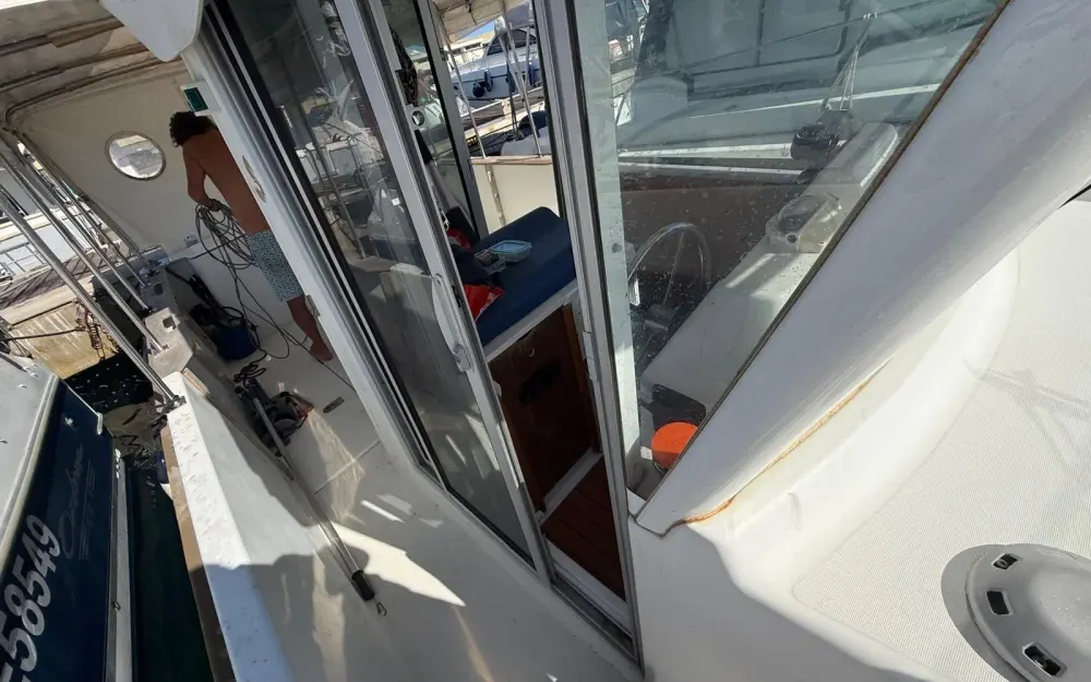 slider 4 Beneteau Antares 700 Fishing