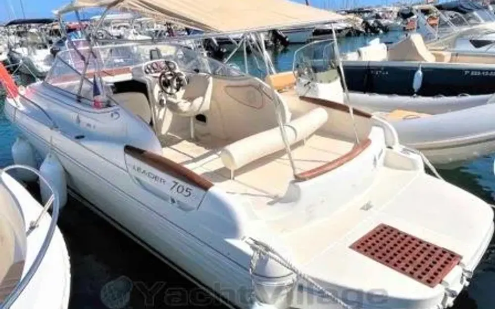 slider 0 Jeanneau Leader 705