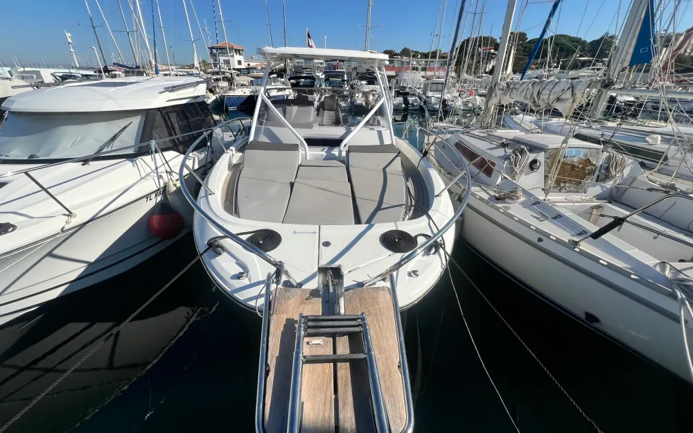 slider 1 Jeanneau Cap Camarat 9.0 WA