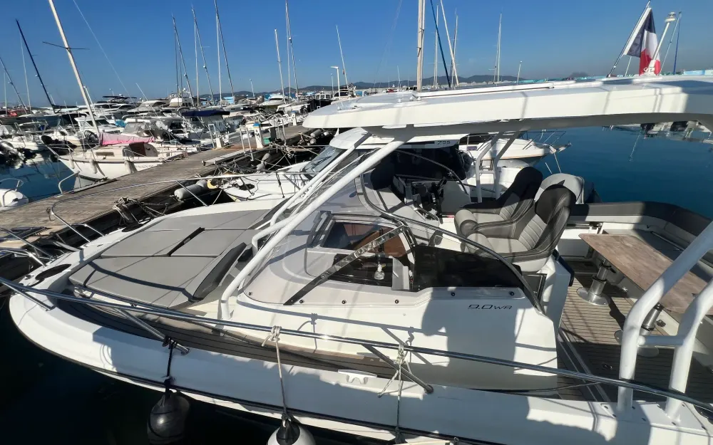 slider 33 Jeanneau Cap Camarat 9.0 WA