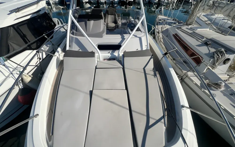 slider 3 Jeanneau Cap Camarat 9.0 WA
