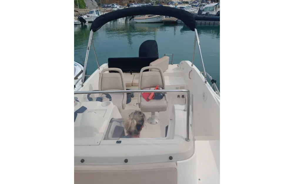 slider 2 Quicksilver Activ 675 Sundeck