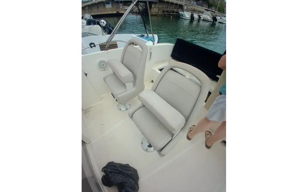 slider 4 Quicksilver Activ 675 Sundeck