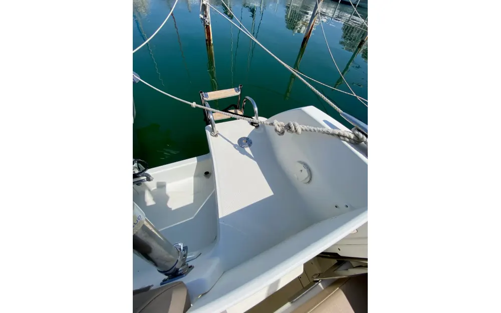 slider 9 Jeanneau  CAP CAMARAT 7.5 WA S2 