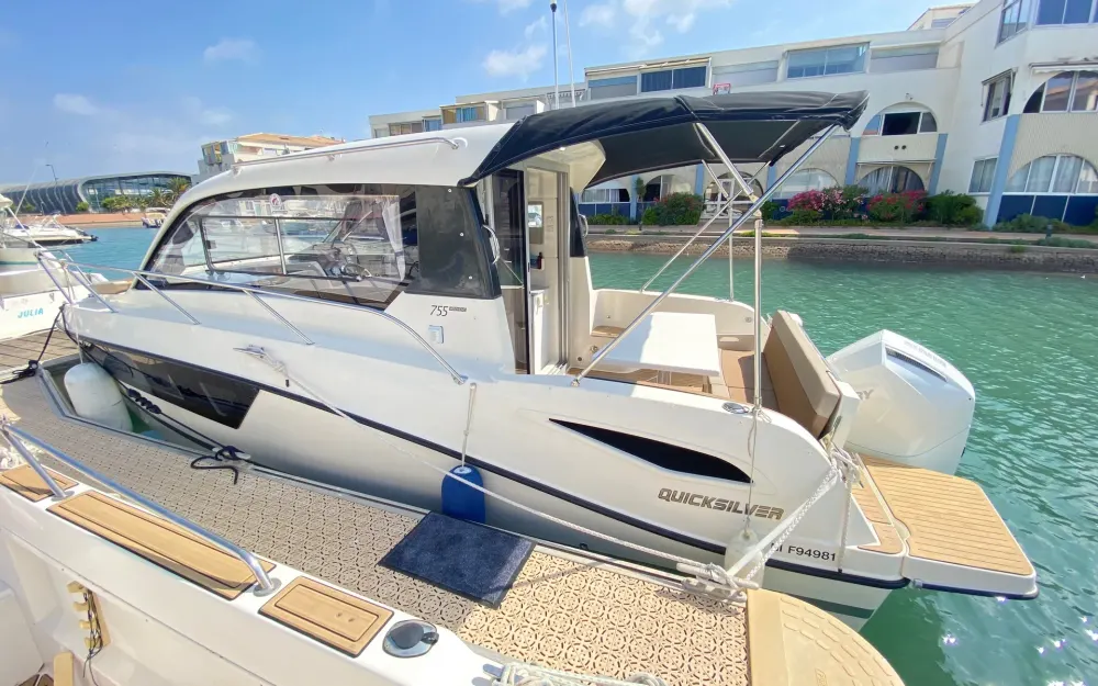 slider 1 Quicksilver Activ 755 Weekend