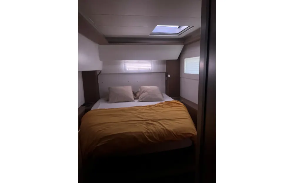 slider 13 Lagoon  46