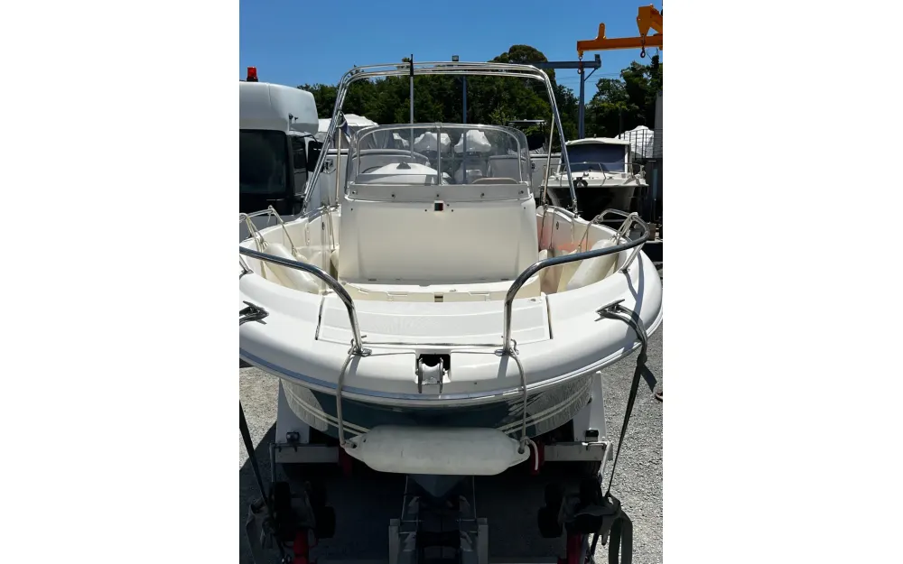 slider 2 Jeanneau Cap Camarat 6.5 Style