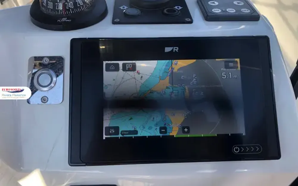slider 9 Jeanneau sun odyssey 350