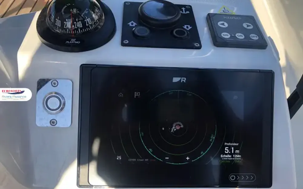 slider 10 Jeanneau sun odyssey 350