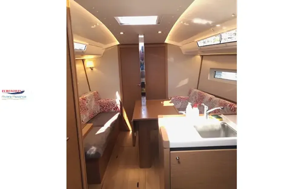 slider 6 Jeanneau sun odyssey 350