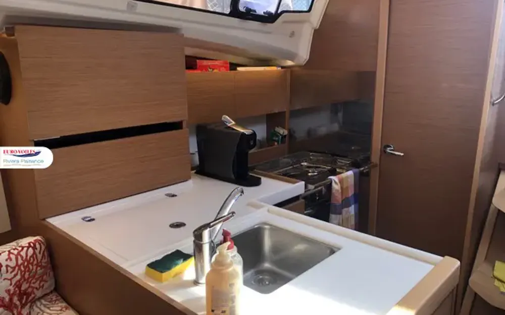 slider 8 Jeanneau sun odyssey 350