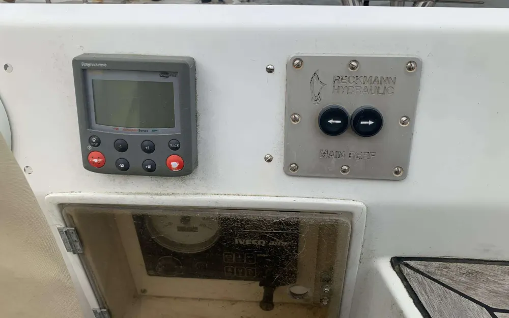 slider 17 Beneteau First 456