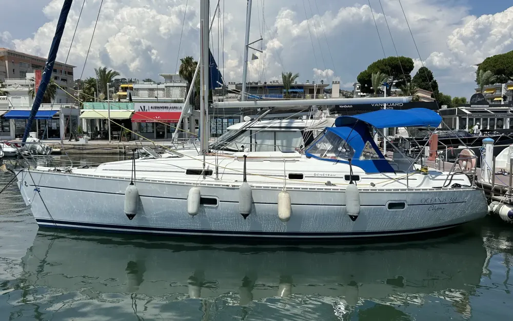 slider 1 Beneteau Oceanis 361 Clipper