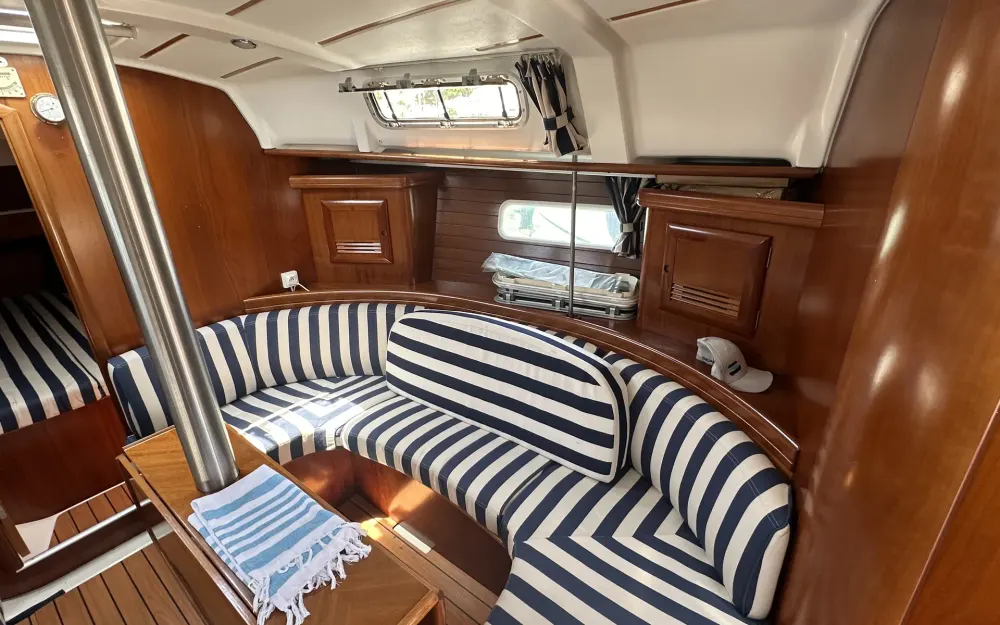slider 33 Beneteau Oceanis 361 Clipper
