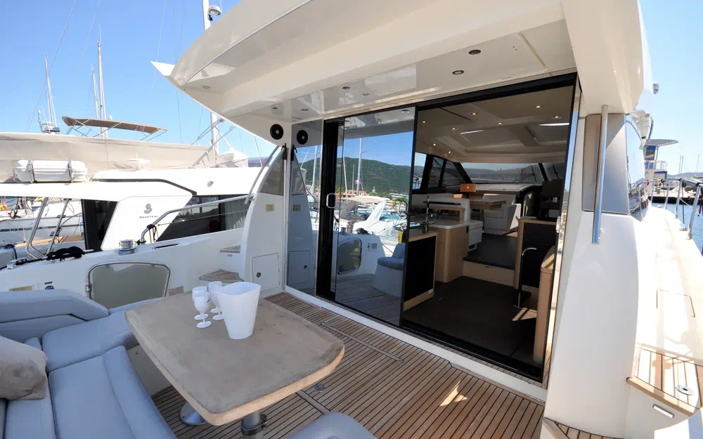 slider 6 Jeanneau Prestige 500 FlyPrestige 500 S