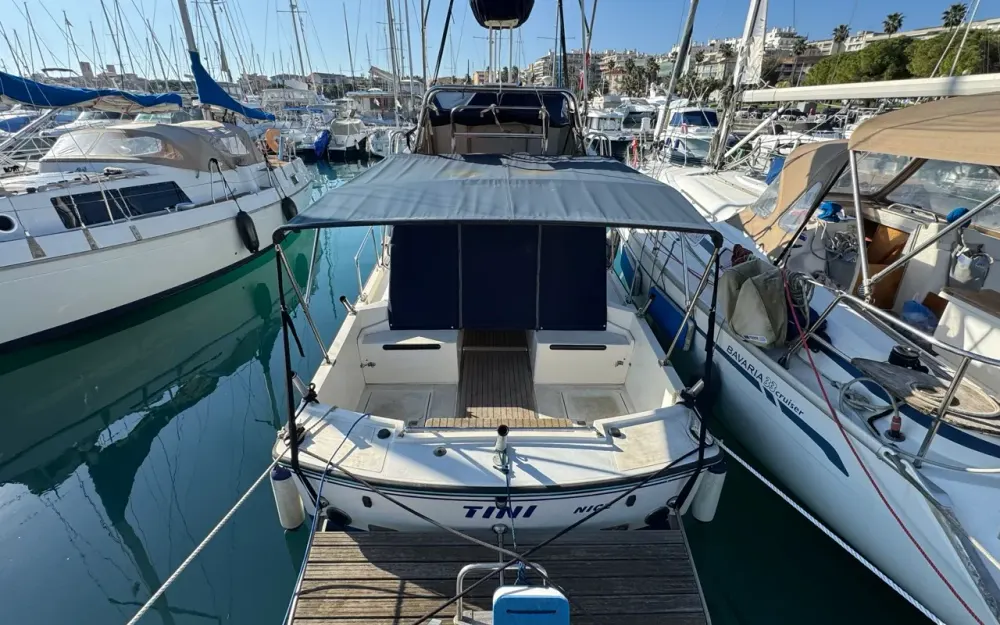 slider 12 Jeanneau Albatros 750