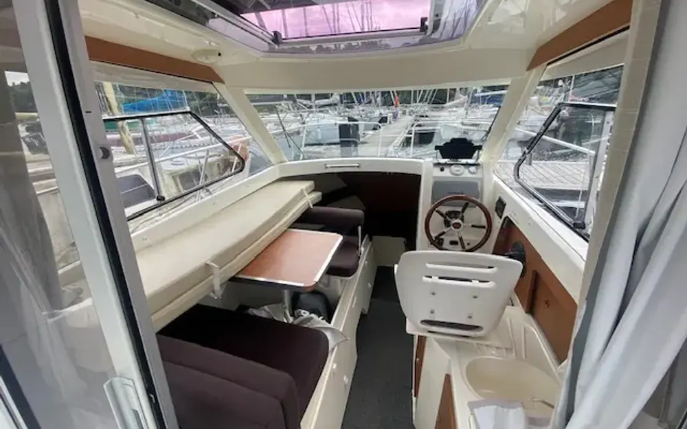 slider 1 Jeanneau Merry Fisher 645