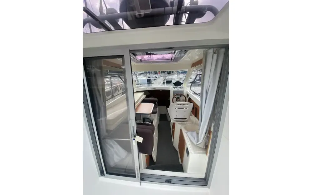 slider 6 Jeanneau Merry Fisher 645