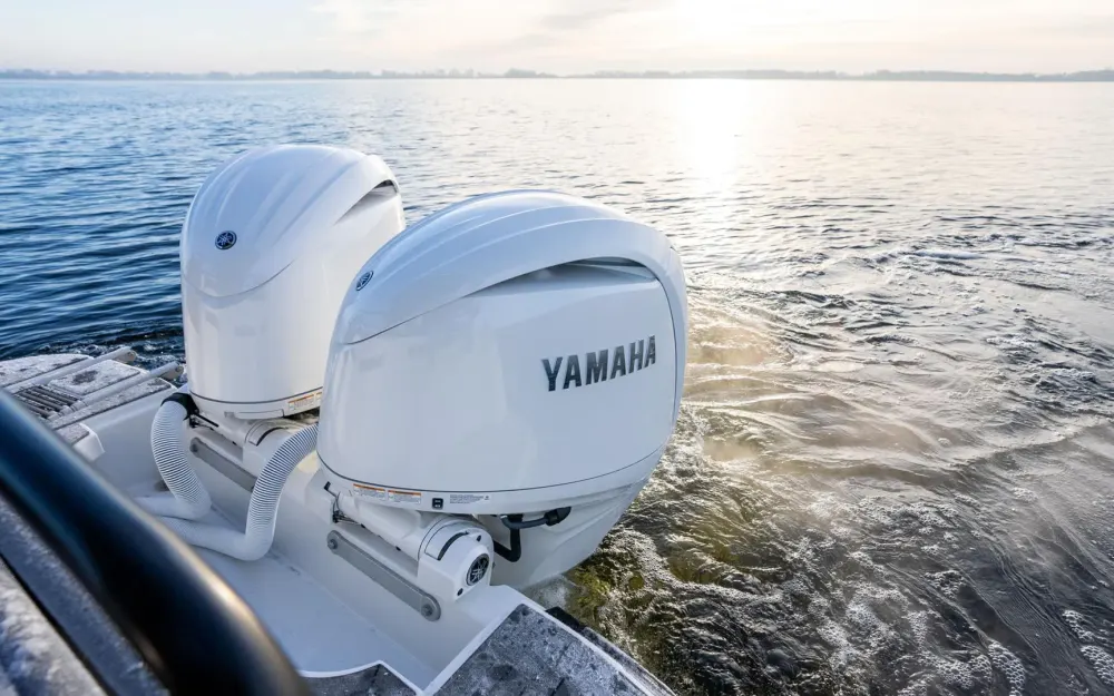 slider 9 YAMAHA F200LCB