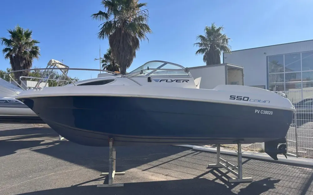 slider 0 Beneteau Flyer 550 Cabine