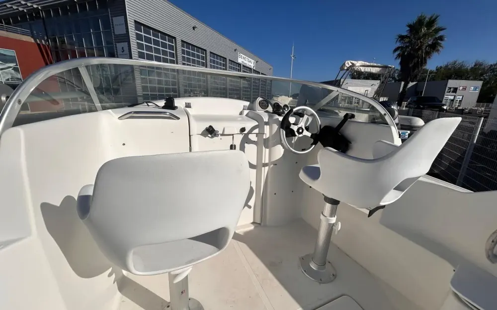 slider 4 Beneteau Flyer 550 Cabine