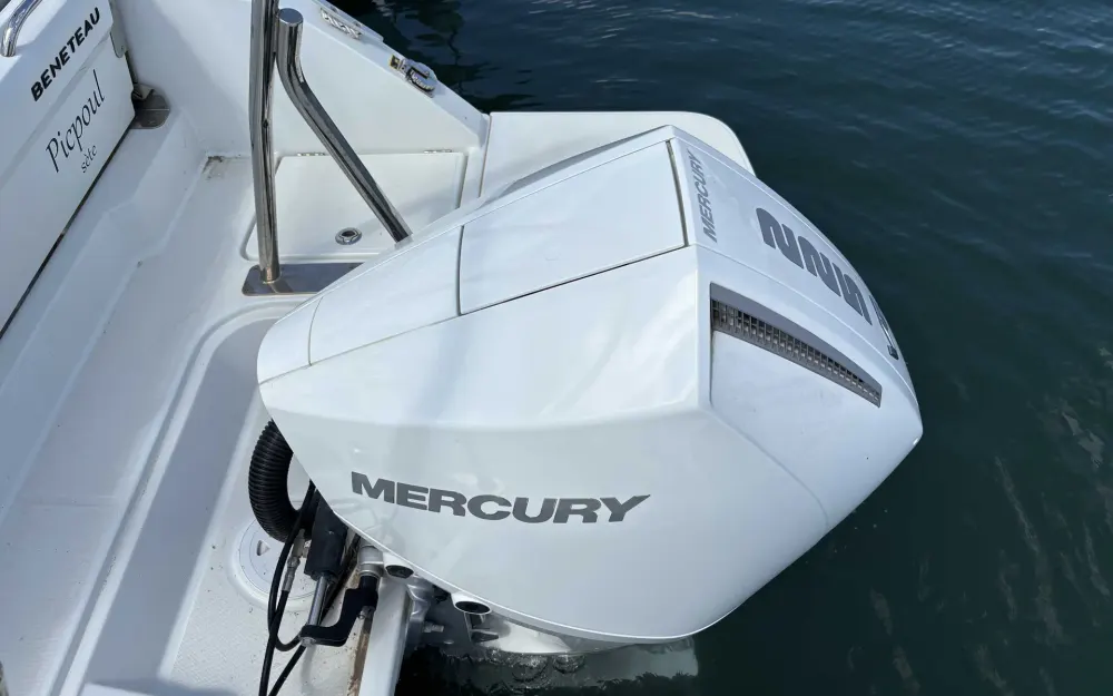 slider 11 Beneteau Flyer 8 SUNdeck V2