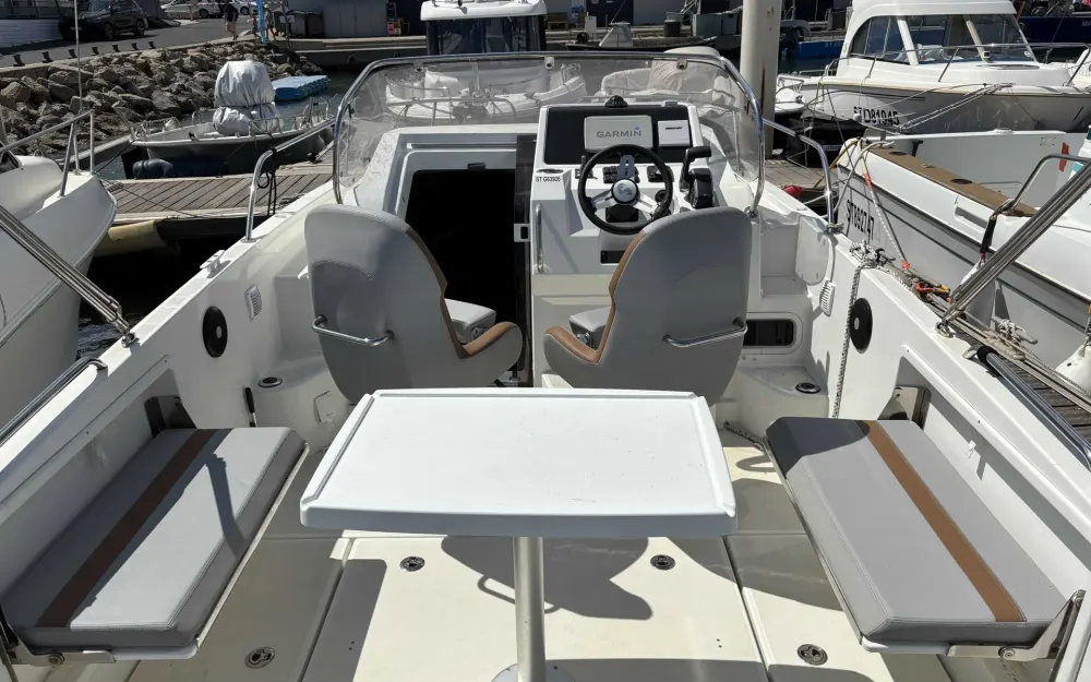 slider 3 Beneteau Flyer 8 SUNdeck V2