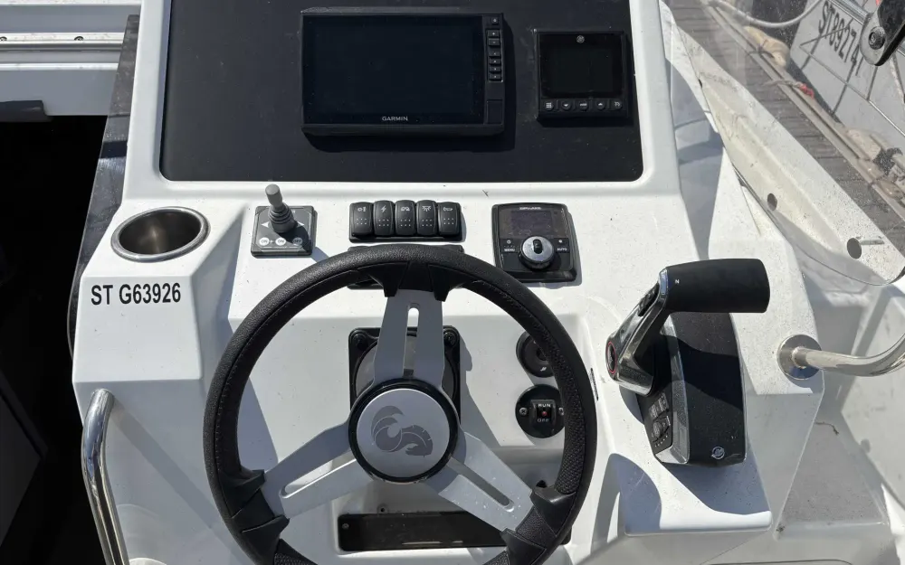 slider 7 Beneteau Flyer 8 SUNdeck V2