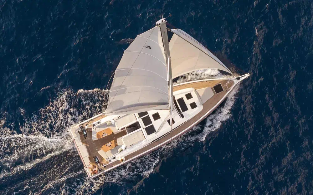 slider 1 Beneteau Oceanis 52