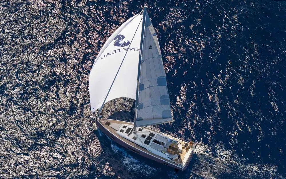 slider 4 Beneteau Oceanis 52