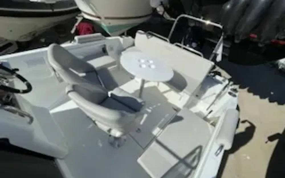 slider 2 Beneteau Flyer 7 SPACEdeck