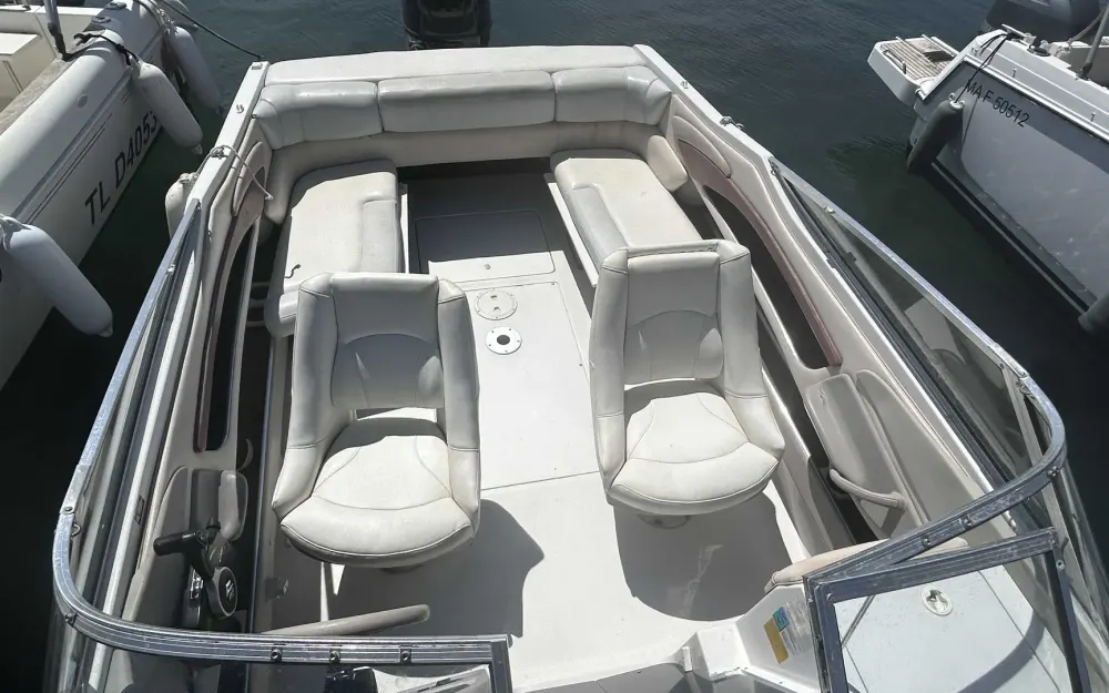 slider 1 Four Winns Sundowner 205