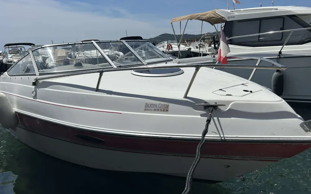 slider 19 Four Winns Sundowner 205