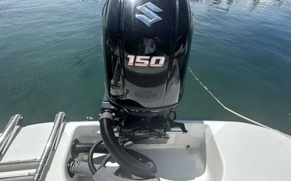 slider 2 Four Winns Sundowner 205