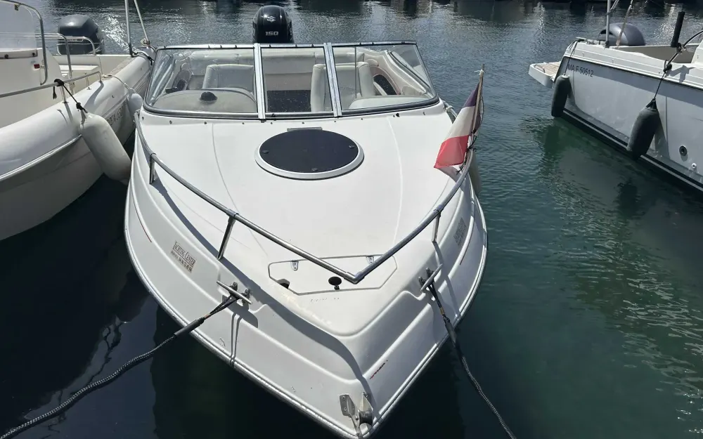 slider 3 Four Winns Sundowner 205