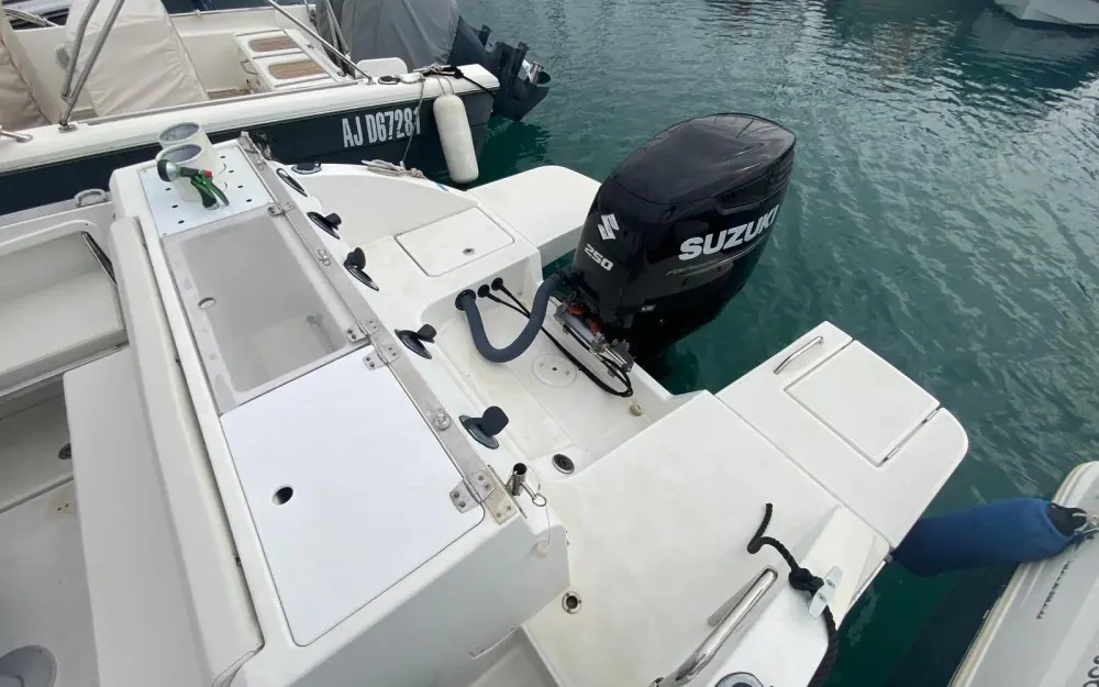 slider 11 Beneteau Flyer 8 SPACEdeck