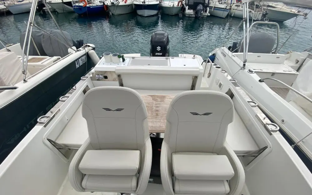 slider 5 Beneteau Flyer 8 SPACEdeck