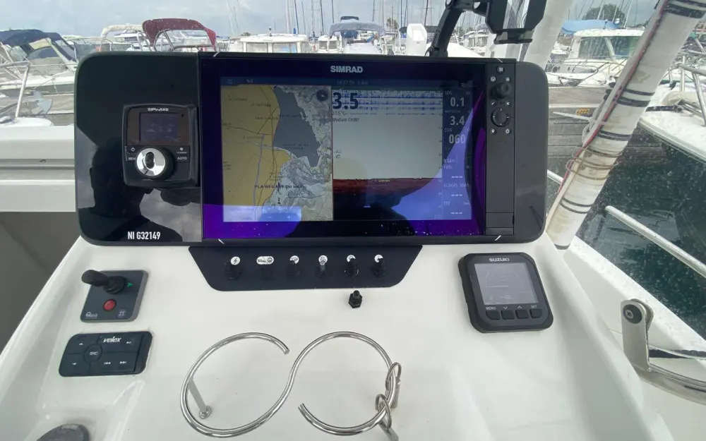 slider 8 Beneteau Flyer 8 SPACEdeck