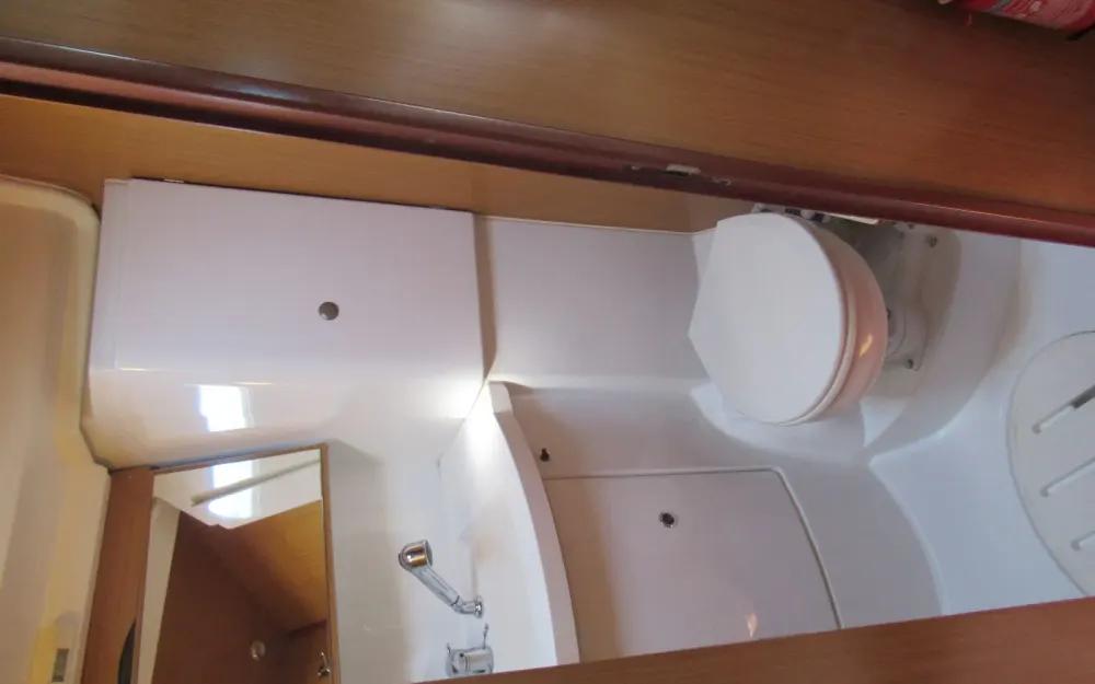 slider 6 Jeanneau SUN ODYSSEY 42 I GTE