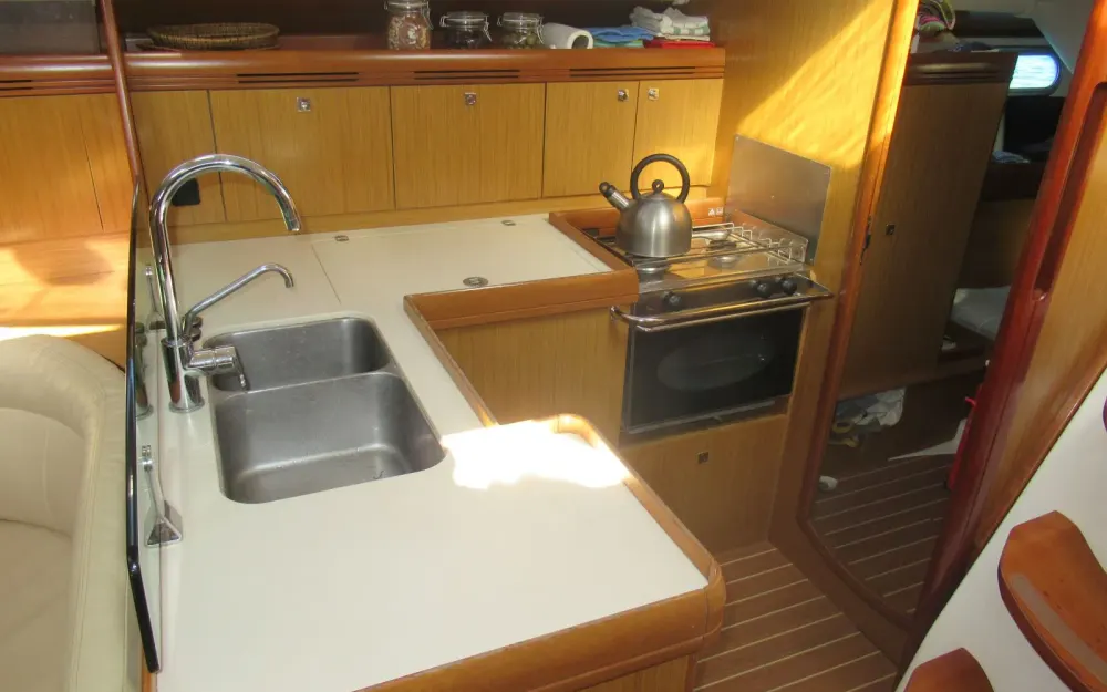 slider 8 Jeanneau SUN ODYSSEY 42 I GTE