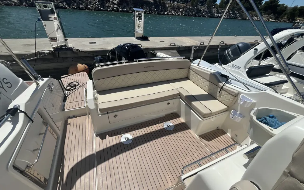 slider 5 Quicksilver Activ 875 Sundeck