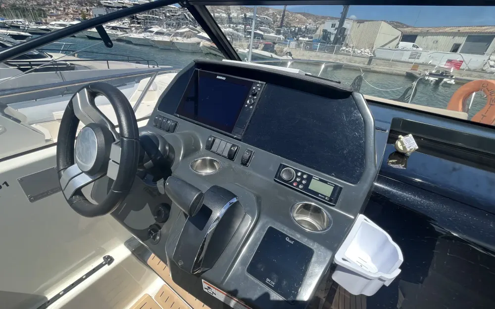 slider 6 Quicksilver Activ 875 Sundeck