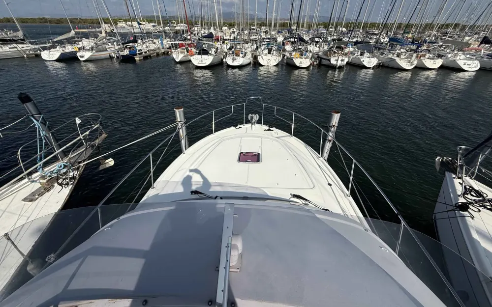 slider 10 Beneteau Antares 42
